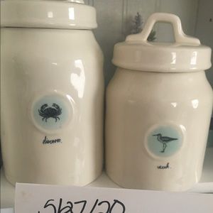Rae Dunn canister